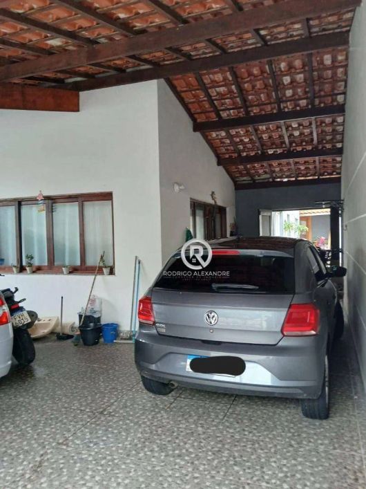 Sobrado com 5 dormitórios à venda, 220 m² por R$ 750.000 - Jardim Mosteiro - Itanhaém/SP