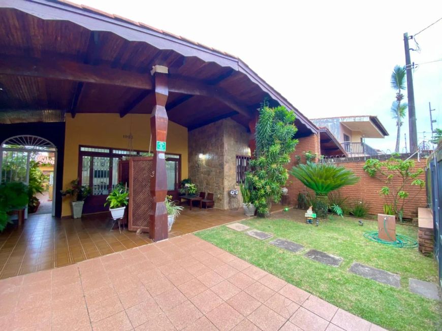 Casa para venda tem 177 metros quadrados com 3 quartos em Cibratel - Itanhaém - SP