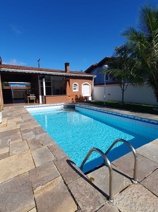 VENDE-SE CASA LADO PRAIA Á 500 METROS DO MAR NO BAIRRO OÁSIS EM PERUIBE LITORAL SUL DE SÃO PAULO