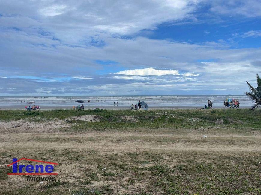 Terreno com 652 m² Pé na areia em Itanhaém / SP