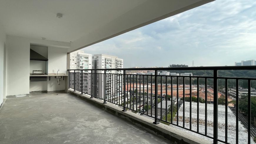 Apartamento para venda possui 136 m² com 3 suites e 2 vagas em Santo Amaro