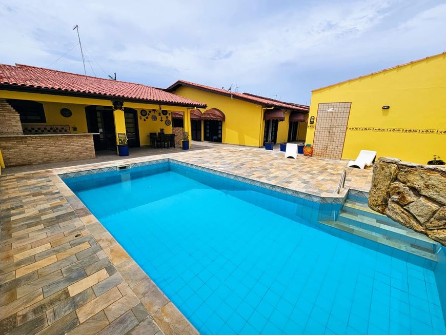Casa para venda com 4 quartos em Jardim Suarão - Itanhaém - SP