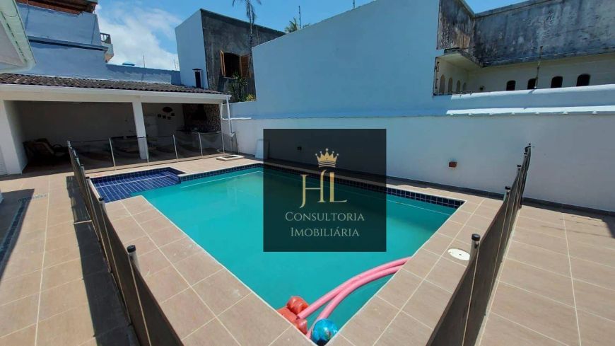 Casa com 9 dormitórios frente mar à venda, 30 m² por R$ 1.310.000 - Santa Terezinha - Itanhaém/SP