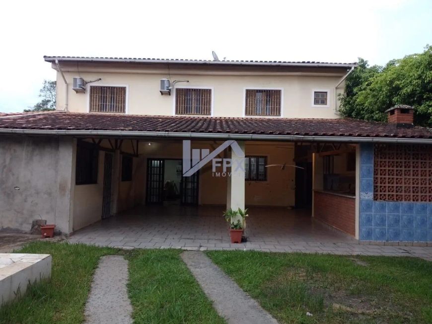 Casa para Venda em Itanhaém, Suarão, 3 dormitórios, 2 banheiros, 4 vagas