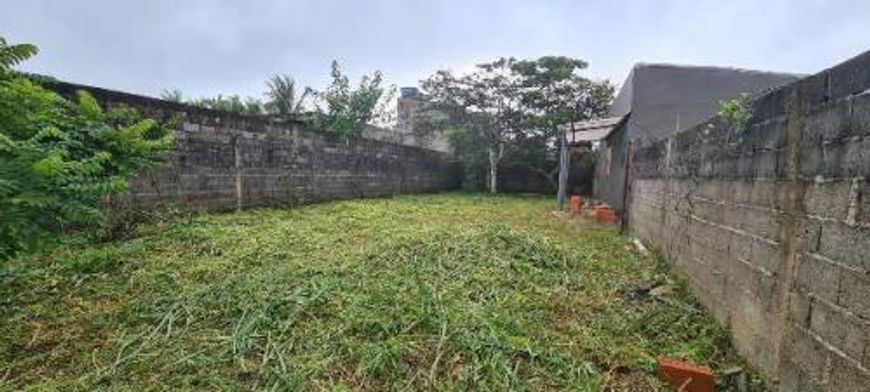 VENDE-SE TERRENO COM 130M² NO BAIRRO GAIVOTA EM ITANHAEM