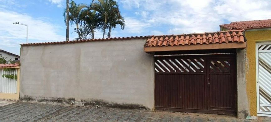Imóvel para venda tem 300 metros quadrados em Bopiranga - Itanhaém - SP