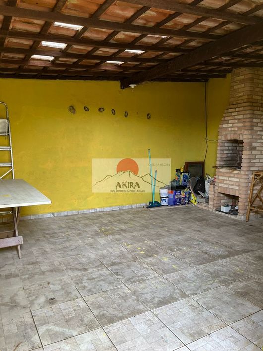 Vendo casa 2 dms 1 suite esquina no Jd Suarão!!