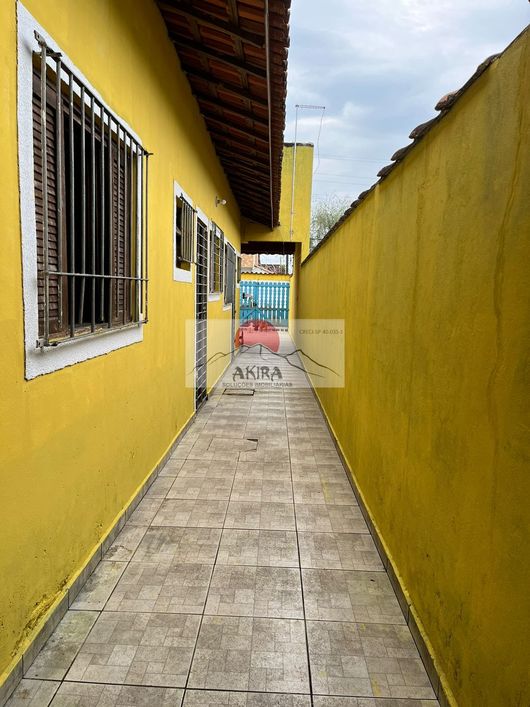 Vendo casa 2 dms 1 suite esquina no Jd Suarão!!