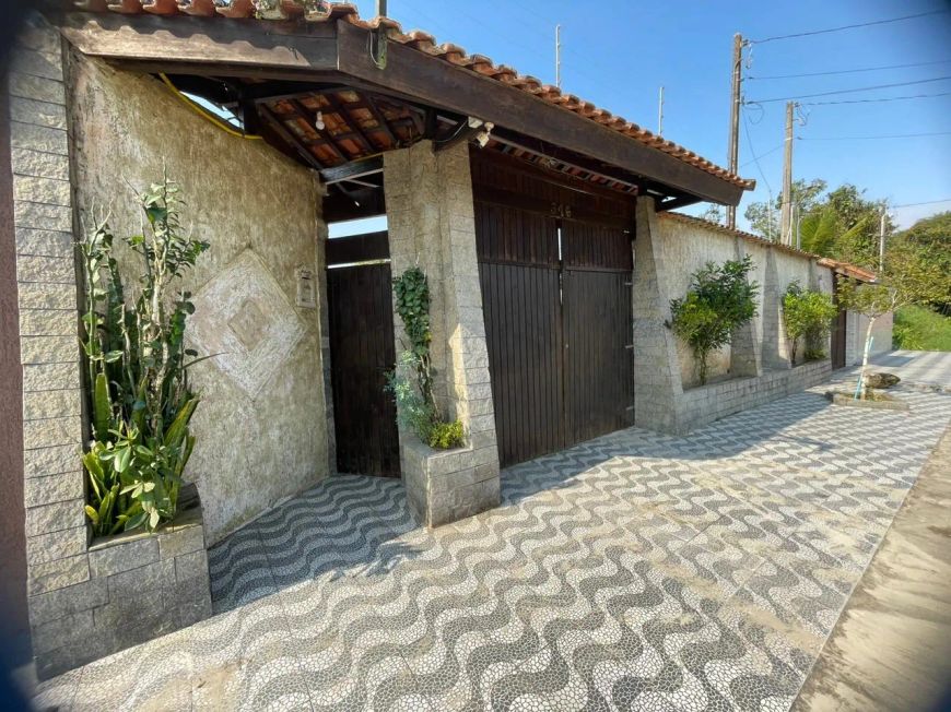 Casa para Venda em Itanhaém, Gaivota, 4 dormitórios, 3 suítes, 1 banheiro, 8 vagas