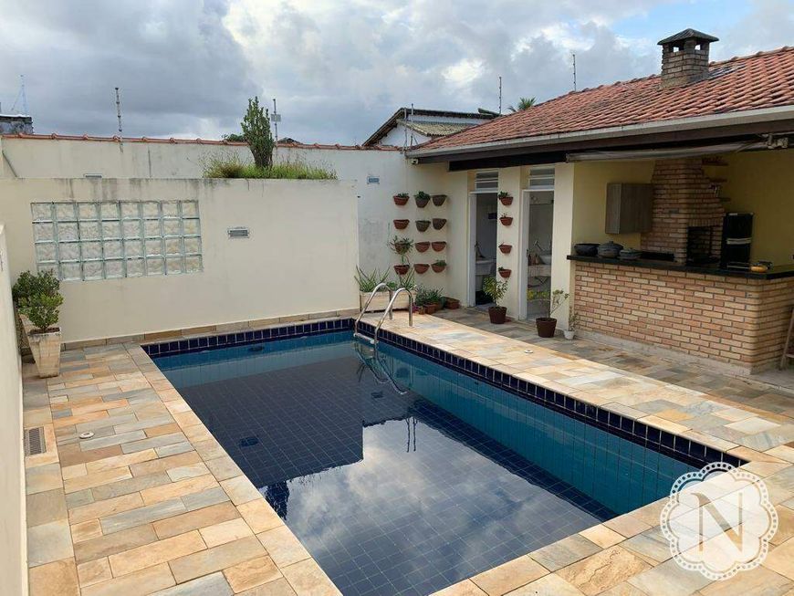Casa à venda com 3 quartos no bairro Praia dos Sonhos