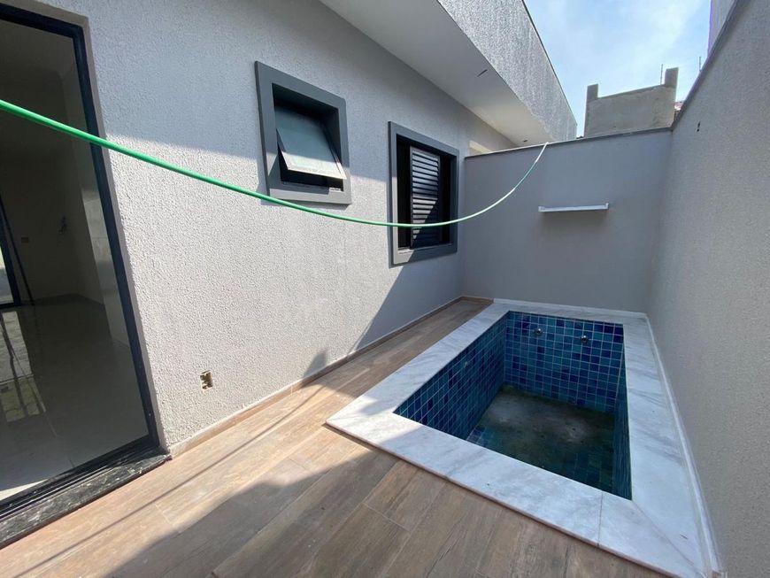 CASA EM CONDOMINIO LADO PRAIA NO BAIRRO CIBRATEL 2 COM PISCINA EM ITANHAEM