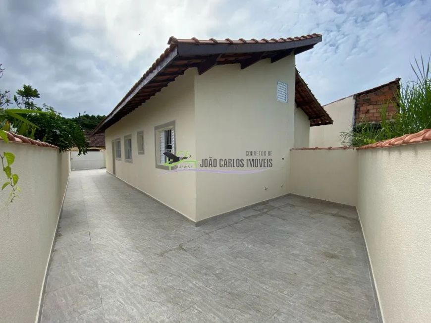 Casa à venda no Parque Augusto: 2 quartos, 1 sala, 1 banheiro, 4 vagas de garagem, 60,00 m² de área.