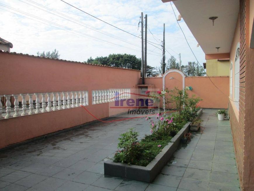 Casa ampla, próximo a praia no Bopiranga em Itanhaém.