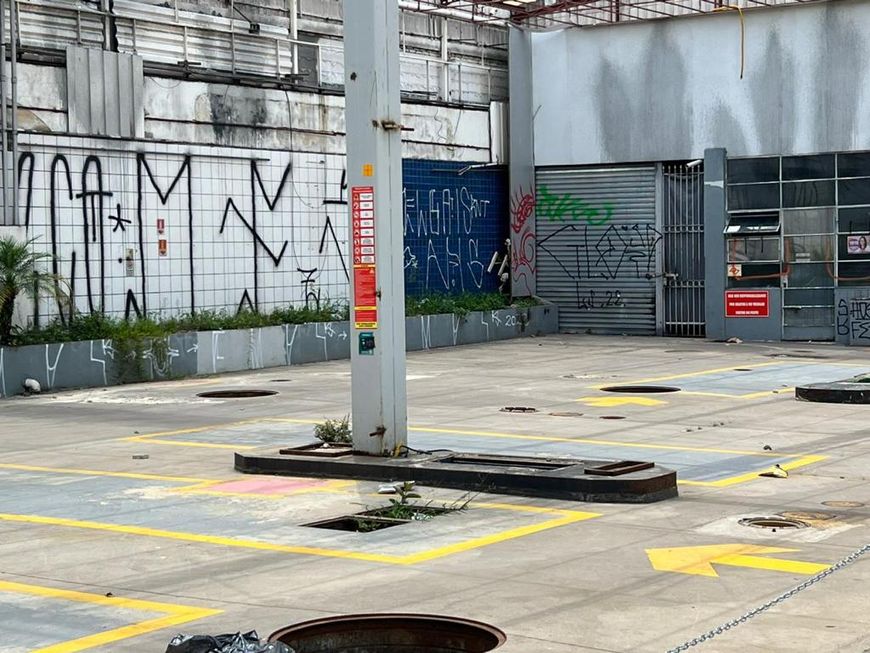 Terreno em Esquina Premium na Avenida Ibirapuera - Ideal para Investimento