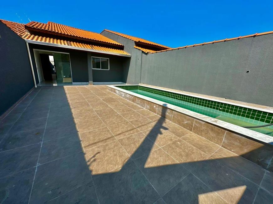 Casa para Venda em Itanhaém, Palmeiras, 2 dormitórios, 1 suíte, 1 banheiro, 2 vagas