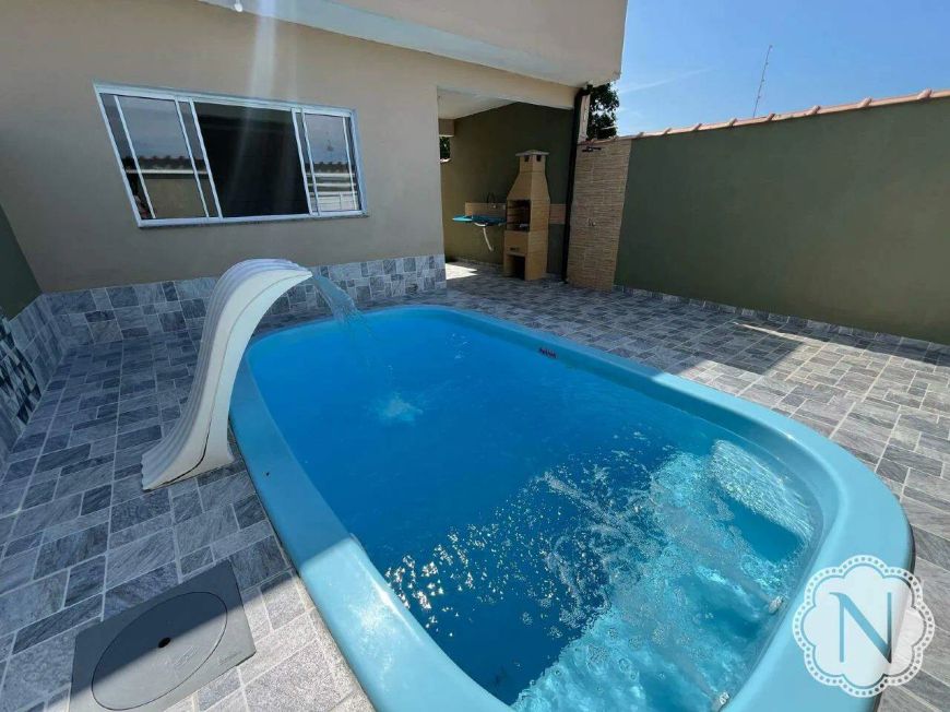 Casa nova a 1km da praia