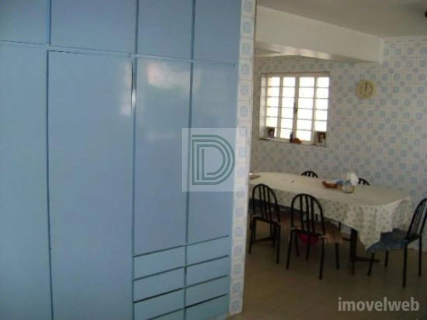 Excelente casa térrea assobradada.
