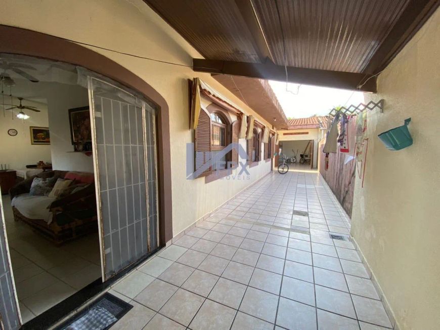 Casa para Venda em Itanhaém, Savoy, 4 dormitórios, 1 suíte, 2 banheiros, 2 vagas