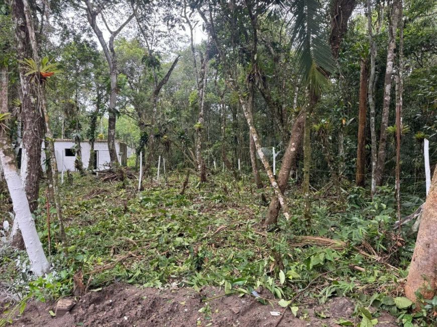 Imóvel para venda tem 181 metros quadrados em Jardim Maramba - Itanhaém - SP