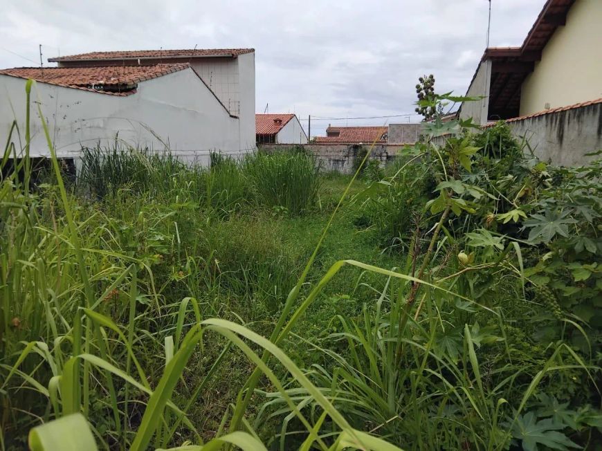 Terreno para venda tem 260 metros quadrados em Balneário Gaivota - Itanhaém - SP