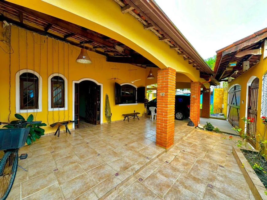 Casa para Venda em Itanhaém, Gaivota, 4 dormitórios, 1 suíte, 2 banheiros, 3 vagas