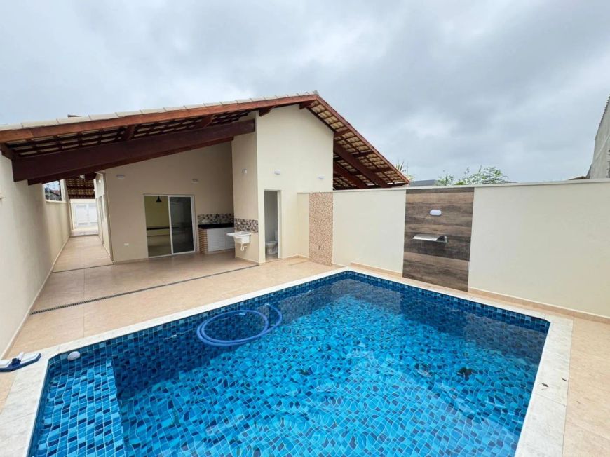 Casa para Venda em Itanhaém, Grandesp, 2 dormitórios, 1 banheiro, 2 vagas