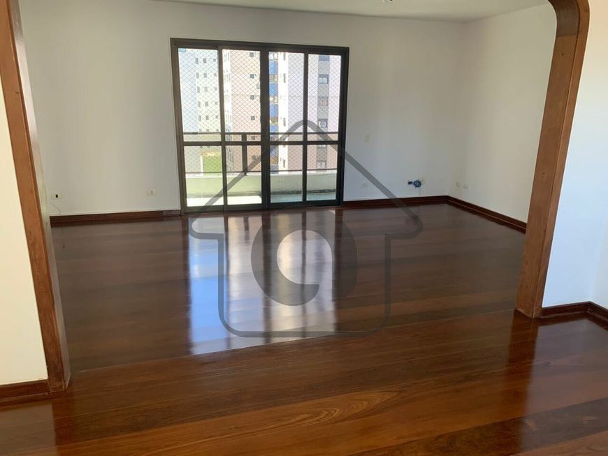Imóvel de Luxo na Vila Clementino: Apartamento com 3 quartos, 1 suíte, 2 vagas de garagem - São Paul