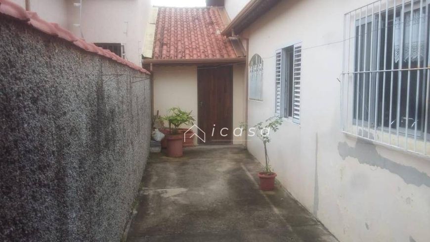 Casa com 5 dormitórios à venda, 250 m² por R$ 780.000,00 - Vila Santos - Caçapava/SP