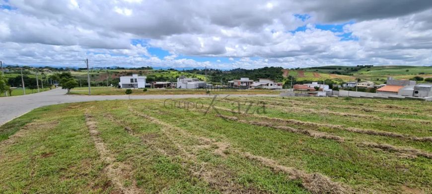 Oportunidade - Terreno em Condomínio - Condomínio Ecopark Bourbon - Caçapava - 648m²