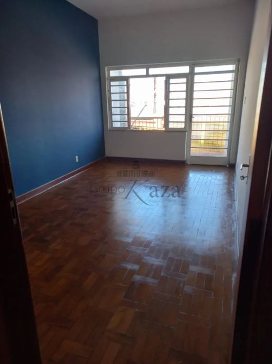 Casa Padrão em Caçapava