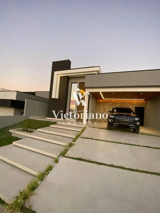 Casa térrea 185m² 3 Suítes c/Piscina – cond. Santa Mônica – Res. Colinas