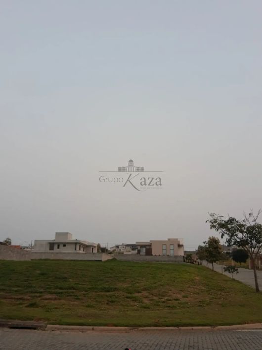 Oportunidade - Terreno em Condomínio - Caçapava - Residencial Eco Park Bourbon - 602m².Estuda permut