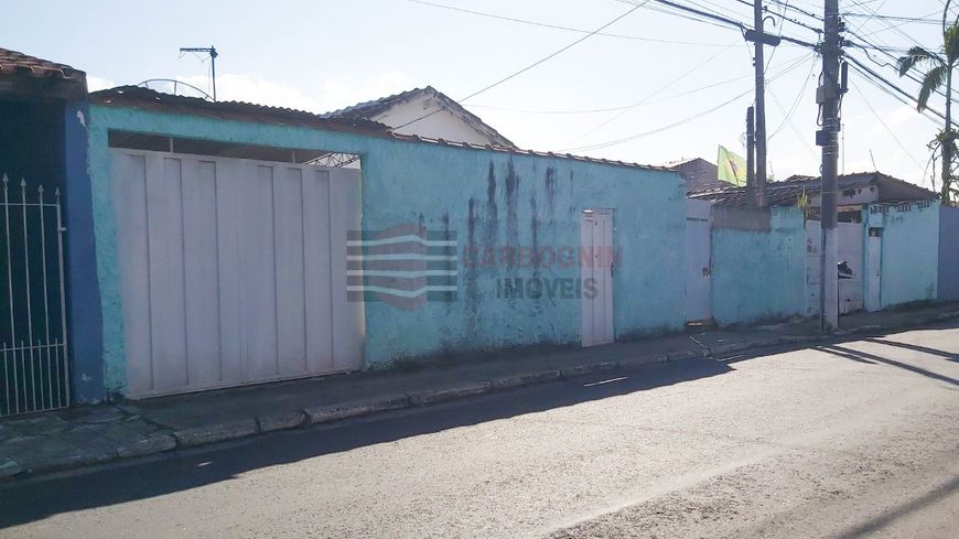 Casa a Venda na Vila Pantaleão em Caçapava