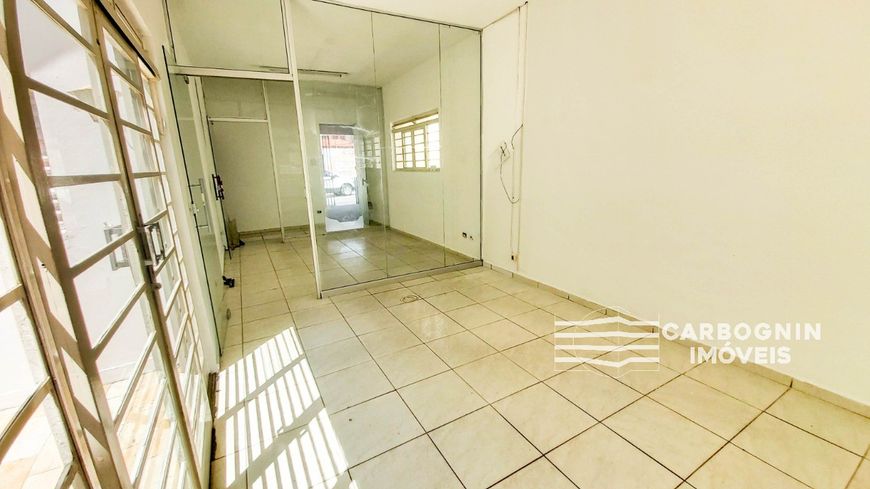 Ponto Comercial a Venda no Centro em Caçapava