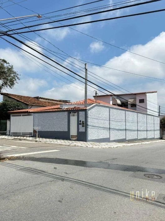 Casa com 6 dormitórios à venda, 257 m² por R$ 860.000,00 - Vila Resende - Caçapava/SP