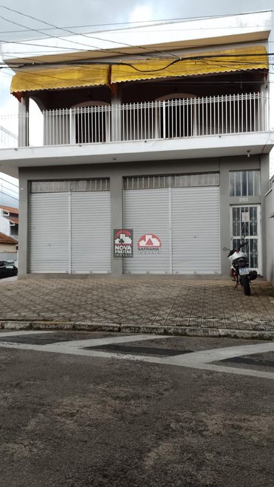Casa Sobrado com ponto Comercial em Caçapava