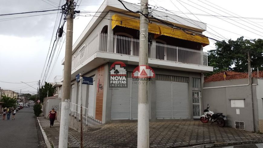 Casa Sobrado com ponto Comercial em Caçapava