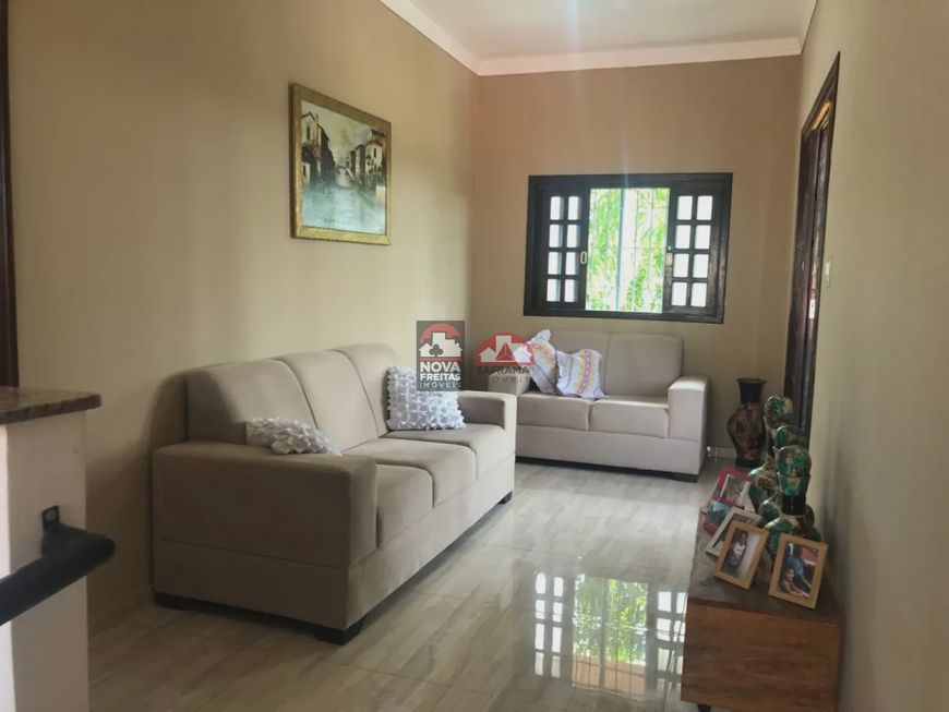 Casa Sobrado Padrão em Caçapava