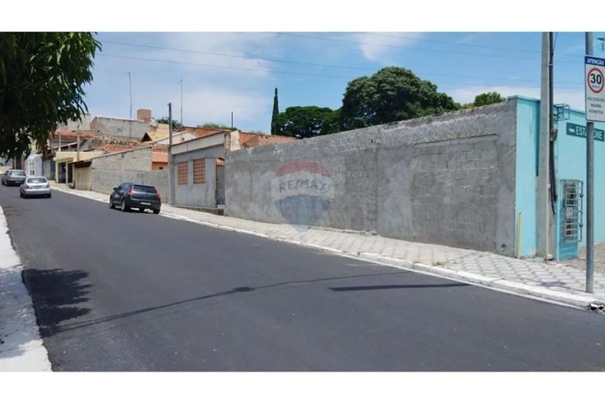OPORTUNIDADE: Terreno de 1.320m² no centro de Caçapava