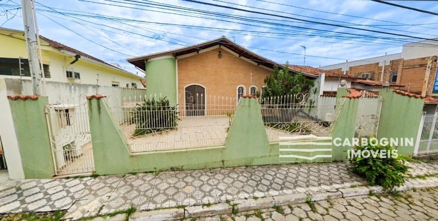 Casa a Venda na Centro em Caçapava
