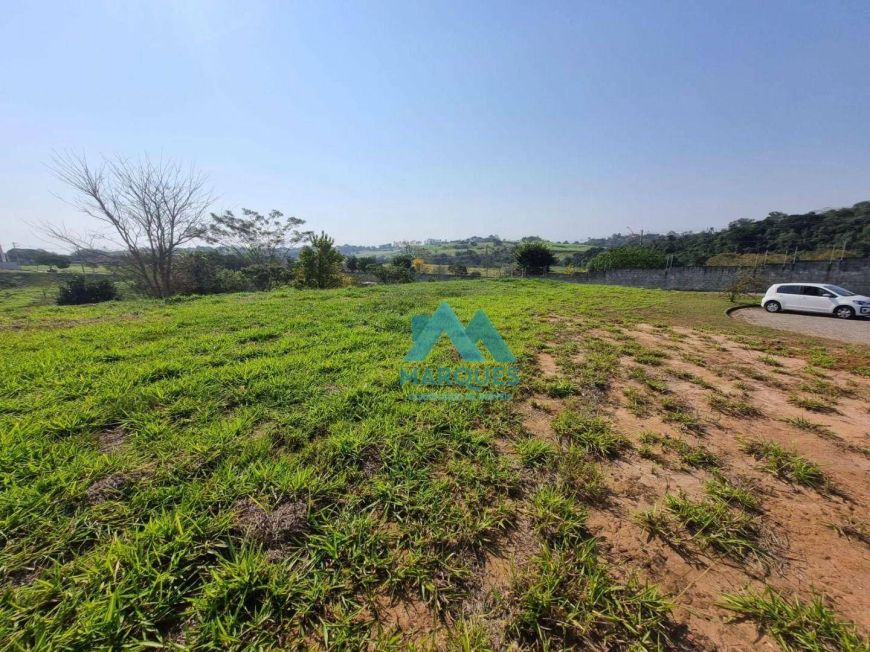 Terreno plano de 637 mts² em condomínio de alto padrão apenas 20 minutos de São José dos Campos