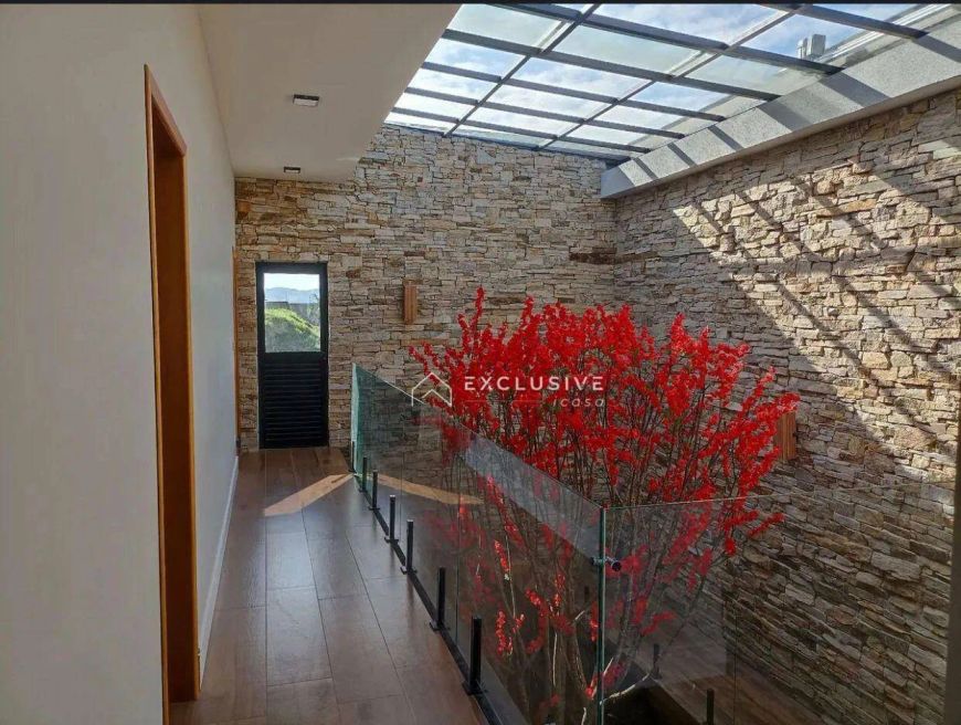 Sobrado com 5 dormitórios à venda, 300 m² por R$ 2.020.000,00 - Residencial Colinas - Caçapava/SP