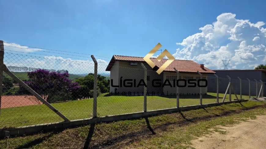 Chácara em Caçapava com 2.512,50m² ,estuda permuta por apto , terreno em SJcampos