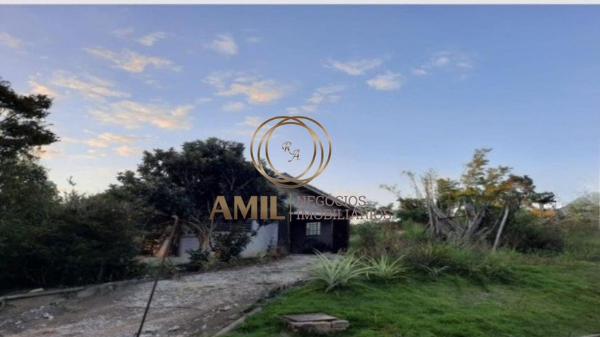 Casa / 04 dormitórios / Marambaia/ 20.800 m² de terreno / São José dos Campos