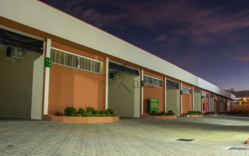 Prédio comercial - Bairro do Grama - Caçapava - 42 Dormitórios - 2.000 m².