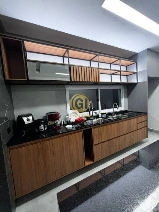 Casa a Venda condominio Bella Vitta com piscina em Caçapava