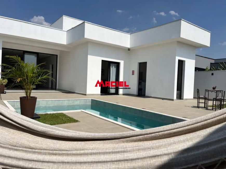 CASA DE CONDOMÍNIO 3 QUARTOS SENDO 1 SUÍTE A VENDA 140 m² R$ 1.330.000