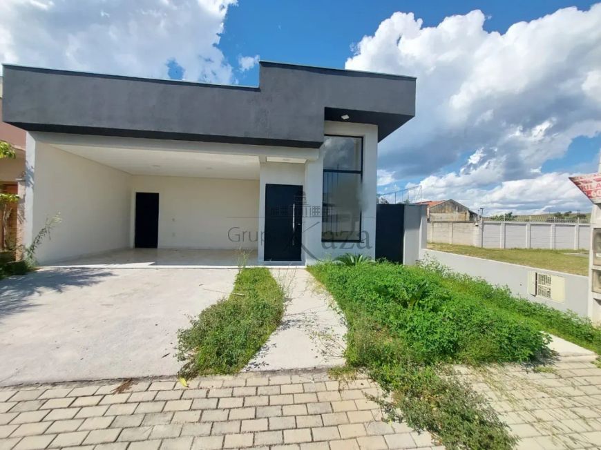 Casa em Condomínio - Parque Residencial Maria Elmira - Condomínio Bela Vista - 2 Dormitórios - 130m²