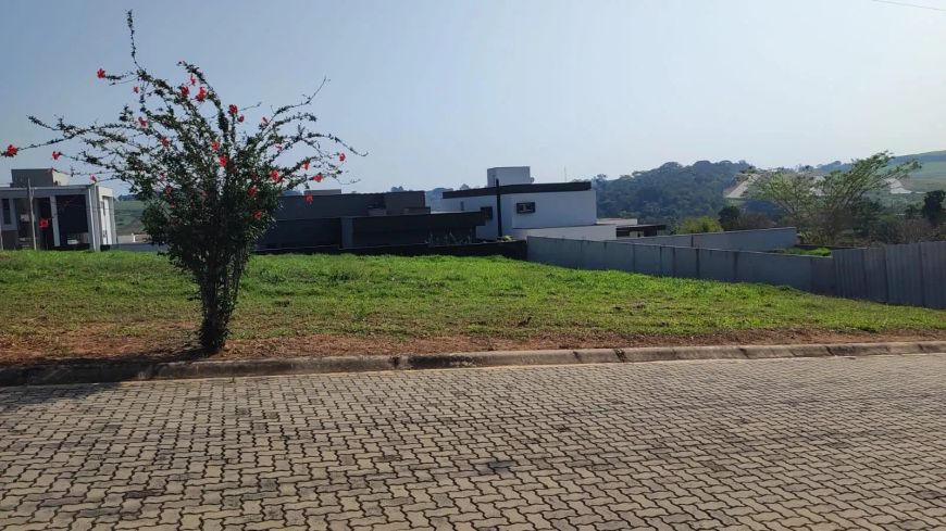 Terreno a venda no Residencial Ecopark Bourbon Caçcapava-SP