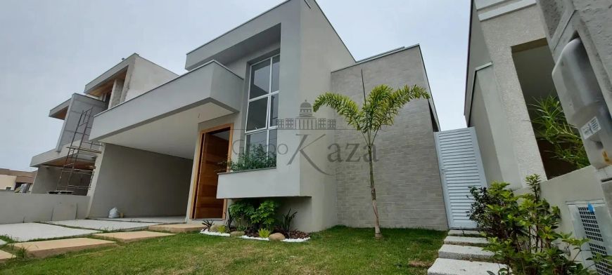 Casa Condomínio - Caçapava - Condomínio Terras do Vale - 3 Dormitórios - 300m².